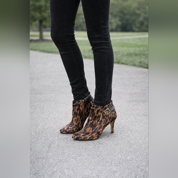 Vince Camuto Shoes - Vince Camuto leopard print heels. 041